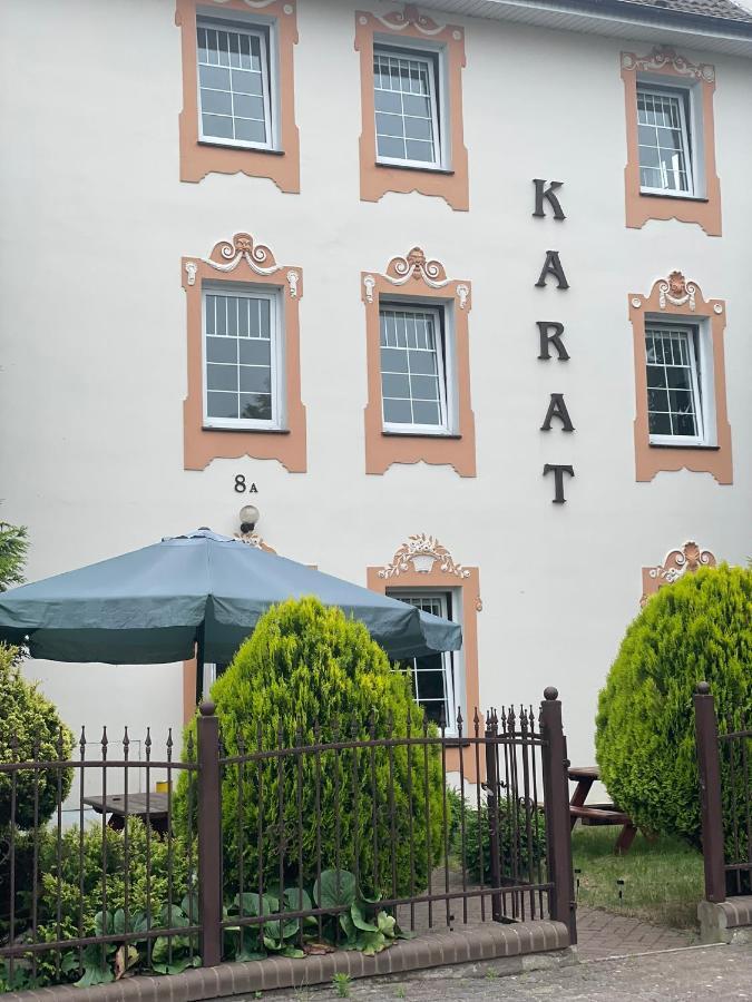 Dom Karat Hotel Niechorze Buitenkant foto